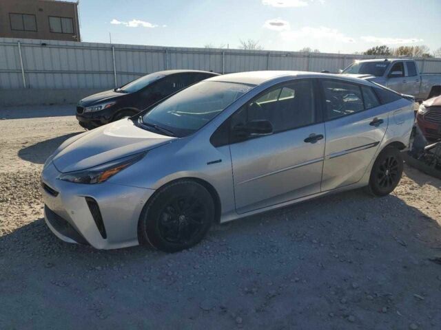 Серый Тойота Приус, объемом двигателя 1.8 л и пробегом 50 тыс. км за 5000 $, фото 1 на Automoto.ua