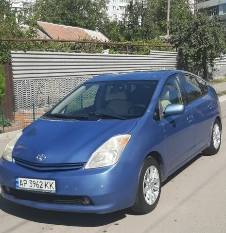 Синий Тойота Приус, объемом двигателя 1.5 л и пробегом 350 тыс. км за 6523 $, фото 1 на Automoto.ua