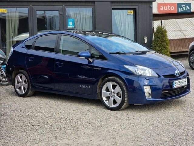 Синій Тойота Пріус, об'ємом двигуна 1.8 л та пробігом 274 тис. км за 9999 $, фото 1 на Automoto.ua