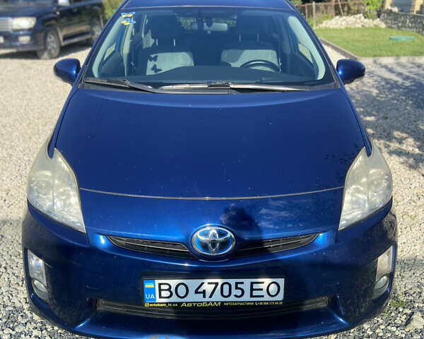 Синий Тойота Приус, объемом двигателя 1.8 л и пробегом 330 тыс. км за 9900 $, фото 1 на Automoto.ua