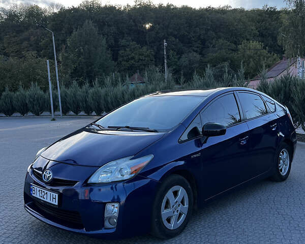 Синий Тойота Приус, объемом двигателя 1.8 л и пробегом 240 тыс. км за 9600 $, фото 1 на Automoto.ua