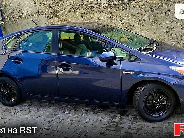 Тойота Приус 2014 в Одессе на Automoto.ua Синий Тойота Приус, объемом двигателя 1.8 л и пробегом 262 тыс. км за 11700 $, фото 1 на Automoto.ua