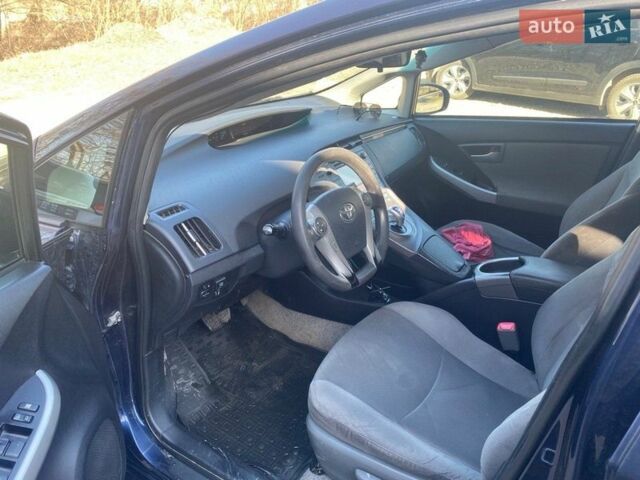 Синий Тойота Приус, объемом двигателя 1.8 л и пробегом 360 тыс. км за 10000 $, фото 1 на Automoto.ua