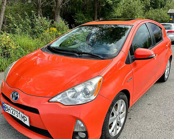 Оранжевый Тойота Приус, объемом двигателя 1.5 л и пробегом 260 тыс. км за 7500 $, фото 1 на Automoto.ua