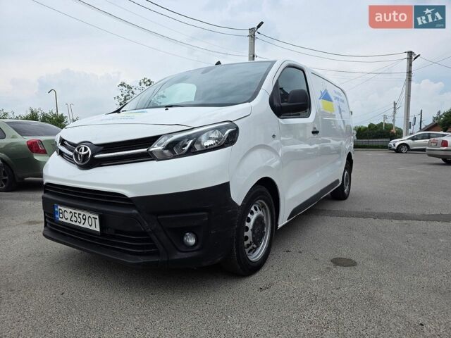 Белый Тойота Proace, объемом двигателя 2 л и пробегом 183 тыс. км за 12100 $, фото 1 на Automoto.ua
