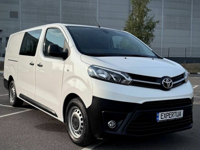 Белый Тойота Proace, объемом двигателя 2 л и пробегом 64 тыс. км за 25000 $, фото 1 на Automoto.ua