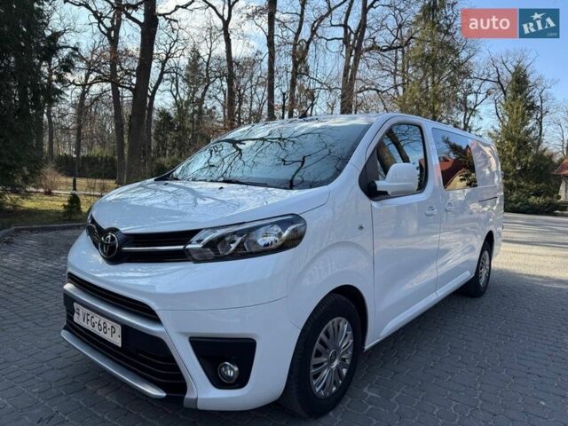 Белый Тойота Proace, объемом двигателя 2 л и пробегом 197 тыс. км за 16900 $, фото 1 на Automoto.ua