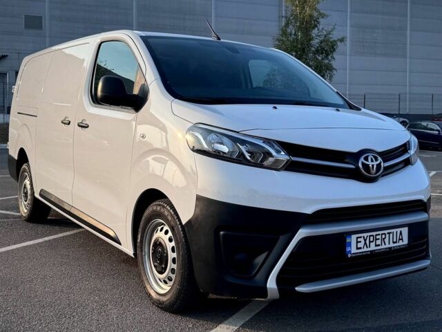 Белый Тойота Proace, объемом двигателя 2 л и пробегом 46 тыс. км за 30000 $, фото 1 на Automoto.ua