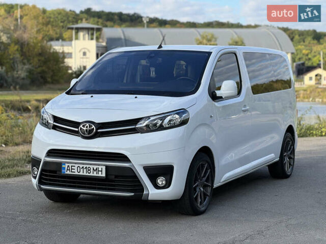 Белый Тойота Proace, объемом двигателя 2 л и пробегом 136 тыс. км за 28500 $, фото 1 на Automoto.ua