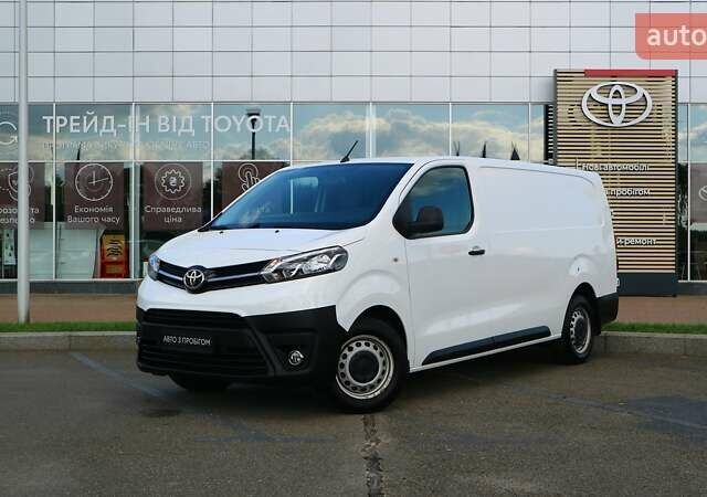 Белый Тойота Proace, объемом двигателя 2 л и пробегом 22 тыс. км за 29383 $, фото 1 на Automoto.ua