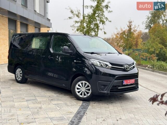 Чорний Тойота Proace, об'ємом двигуна 0 л та пробігом 181 тис. км за 24300 $, фото 1 на Automoto.ua