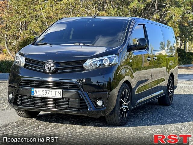 Тойота Proace 2017 в Днепре (Днепропетровске) на Automoto.ua Черный Тойота Proace, объемом двигателя 2 л и пробегом 215 тыс. км за 25800 $, фото 1 на Automoto.ua