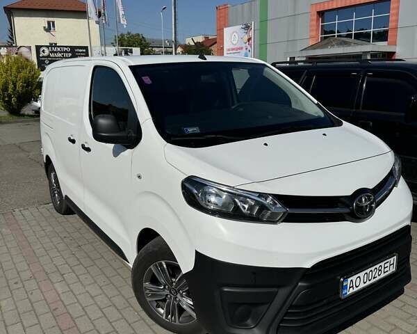 Тойота Proace, объемом двигателя 1.56 л и пробегом 188 тыс. км за 18200 $, фото 1 на Automoto.ua