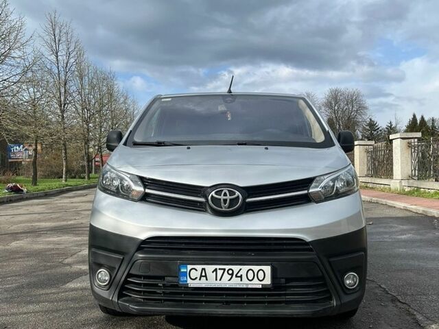 Сірий Тойота Proace, об'ємом двигуна 2 л та пробігом 100 тис. км за 22100 $, фото 1 на Automoto.ua