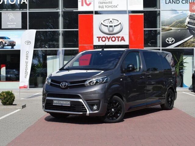 Сірий Тойота Proace, об'ємом двигуна 2 л та пробігом 56 тис. км за 40800 $, фото 1 на Automoto.ua