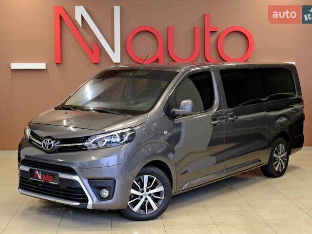 Сірий Тойота Proace, об'ємом двигуна 2 л та пробігом 118 тис. км за 37900 $, фото 1 на Automoto.ua