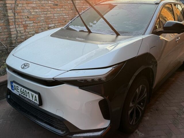 Білий Тойота РАВ 4, об'ємом двигуна 0 л та пробігом 16 тис. км за 24000 $, фото 1 на Automoto.ua