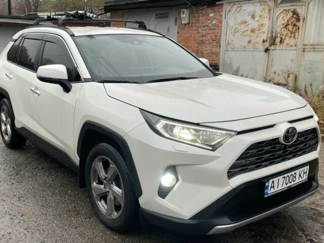 Белый Тойота РАВ 4, объемом двигателя 2 л и пробегом 99 тыс. км за 29500 $, фото 1 на Automoto.ua