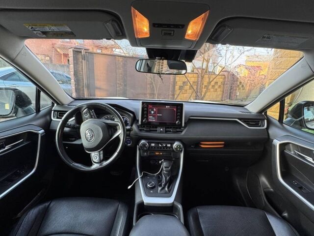 Белый Тойота РАВ 4, объемом двигателя 2.49 л и пробегом 0 тыс. км за 29999 $, фото 1 на Automoto.ua