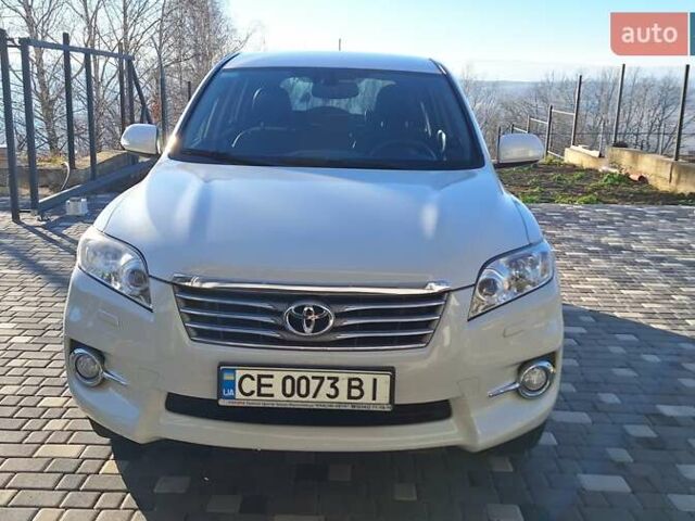 Белый Тойота РАВ 4, объемом двигателя 1.99 л и пробегом 147 тыс. км за 14800 $, фото 1 на Automoto.ua