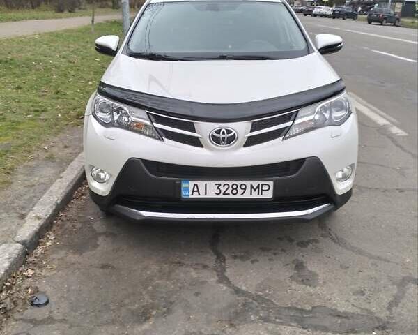 Белый Тойота РАВ 4, объемом двигателя 2.23 л и пробегом 309 тыс. км за 15300 $, фото 1 на Automoto.ua