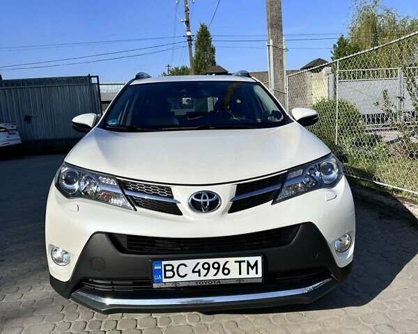 Белый Тойота РАВ 4, объемом двигателя 2.23 л и пробегом 208 тыс. км за 16500 $, фото 1 на Automoto.ua