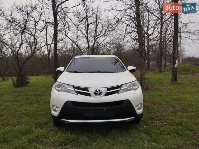 Белый Тойота РАВ 4, объемом двигателя 2.23 л и пробегом 168 тыс. км за 17800 $, фото 1 на Automoto.ua
