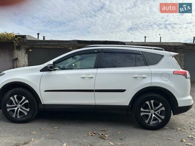 Білий Тойота РАВ 4, об'ємом двигуна 1.99 л та пробігом 149 тис. км за 19500 $, фото 1 на Automoto.ua