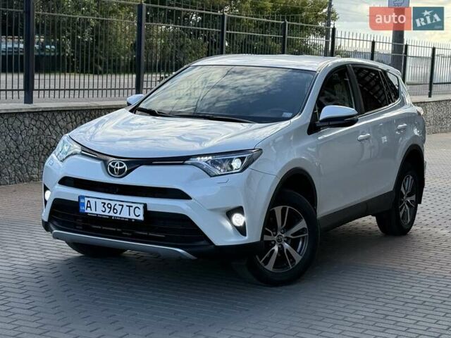 Тойота РАВ 4 2016 в Белой Церкве на Automoto.ua Белый Тойота РАВ 4, объемом двигателя 1.99 л и пробегом 110 тыс. км за 22500 $, фото 1 на Automoto.ua