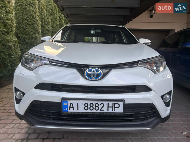 Білий Тойота РАВ 4, об'ємом двигуна 2.49 л та пробігом 146 тис. км за 24000 $, фото 1 на Automoto.ua