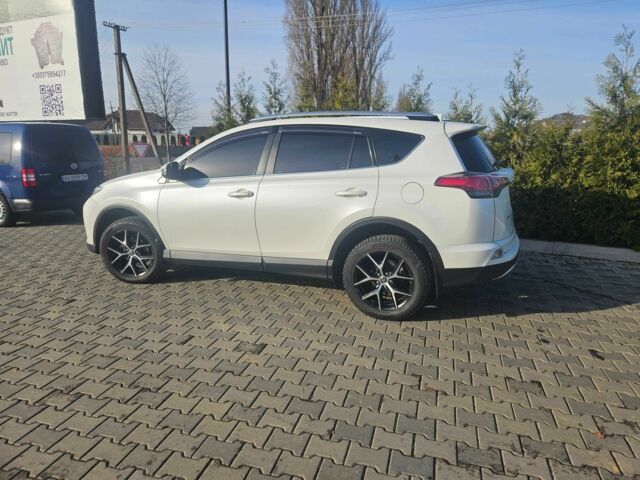 Білий Тойота РАВ 4, об'ємом двигуна 2.2 л та пробігом 290 тис. км за 521 $, фото 1 на Automoto.ua