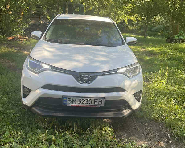 Белый Тойота РАВ 4, объемом двигателя 1.99 л и пробегом 130 тыс. км за 18500 $, фото 1 на Automoto.ua