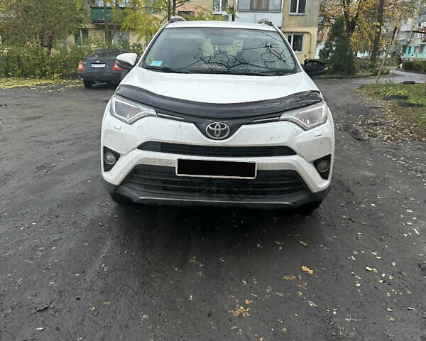 Білий Тойота РАВ 4, об'ємом двигуна 1.99 л та пробігом 189 тис. км за 18000 $, фото 1 на Automoto.ua