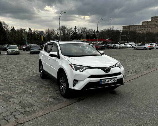 Білий Тойота РАВ 4, об'ємом двигуна 2.49 л та пробігом 163 тис. км за 18000 $, фото 1 на Automoto.ua