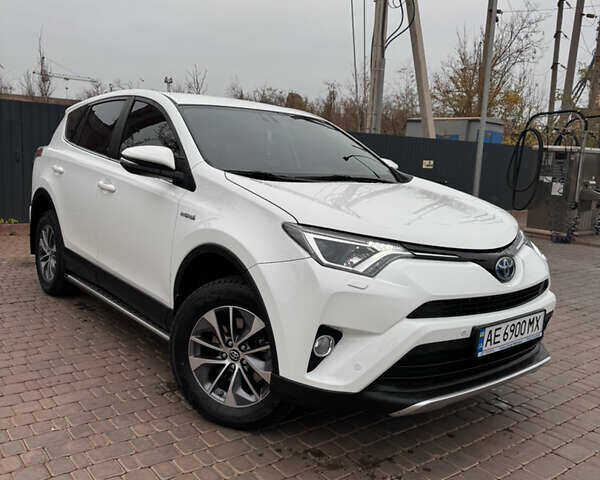 Белый Тойота РАВ 4, объемом двигателя 2.49 л и пробегом 144 тыс. км за 24990 $, фото 1 на Automoto.ua