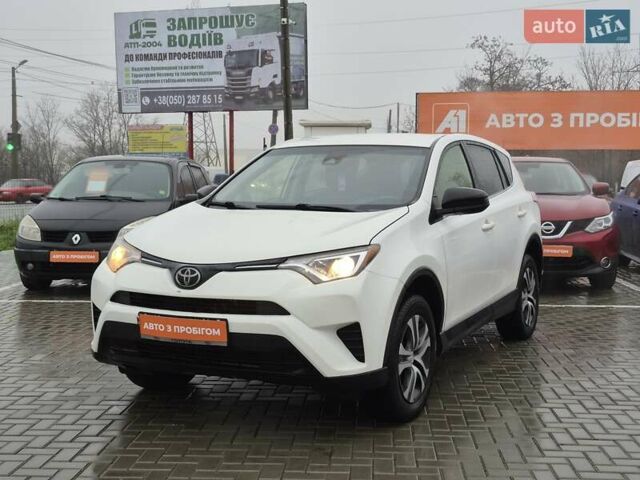 Белый Тойота РАВ 4, объемом двигателя 2.49 л и пробегом 132 тыс. км за 19200 $, фото 1 на Automoto.ua