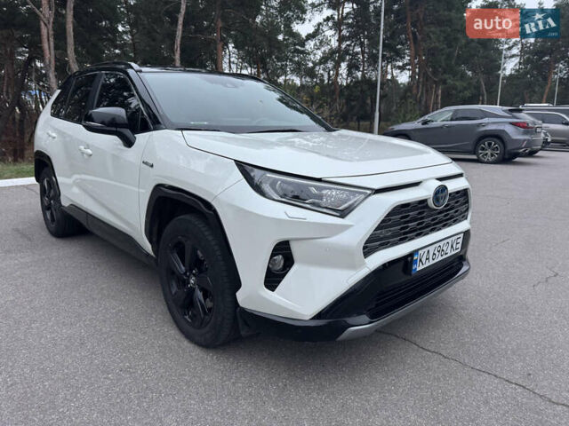 Белый Тойота РАВ 4, объемом двигателя 2.5 л и пробегом 62 тыс. км за 29900 $, фото 1 на Automoto.ua