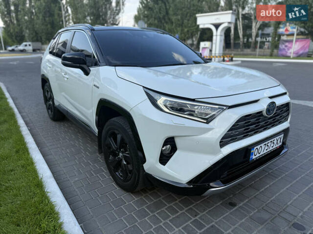 Белый Тойота РАВ 4, объемом двигателя 2.49 л и пробегом 74 тыс. км за 33900 $, фото 1 на Automoto.ua
