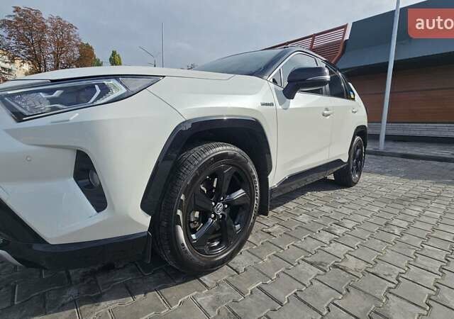 Білий Тойота РАВ 4, об'ємом двигуна 2.5 л та пробігом 98 тис. км за 33000 $, фото 1 на Automoto.ua