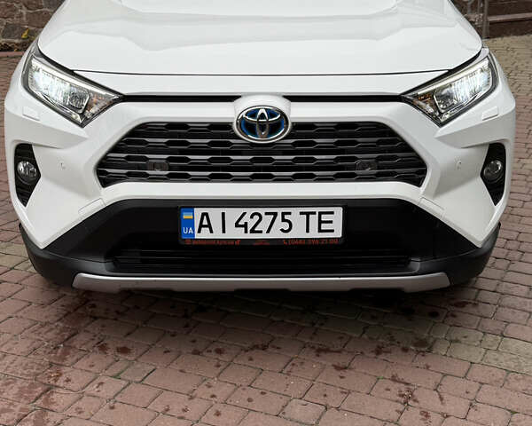 Белый Тойота РАВ 4, объемом двигателя 2.49 л и пробегом 80 тыс. км за 31700 $, фото 1 на Automoto.ua