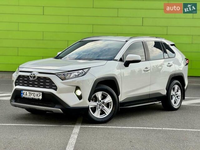 Белый Тойота РАВ 4, объемом двигателя 1.99 л и пробегом 93 тыс. км за 26900 $, фото 1 на Automoto.ua
