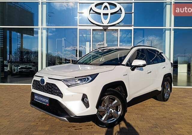 Білий Тойота РАВ 4, об'ємом двигуна 2.49 л та пробігом 125 тис. км за 34376 $, фото 1 на Automoto.ua