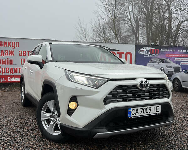 Белый Тойота РАВ 4, объемом двигателя 1.99 л и пробегом 88 тыс. км за 27000 $, фото 1 на Automoto.ua