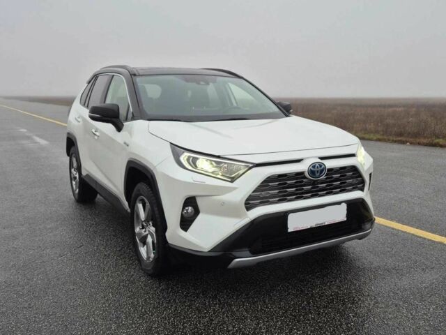 Белый Тойота РАВ 4, объемом двигателя 2.5 л и пробегом 120 тыс. км за 17300 $, фото 1 на Automoto.ua