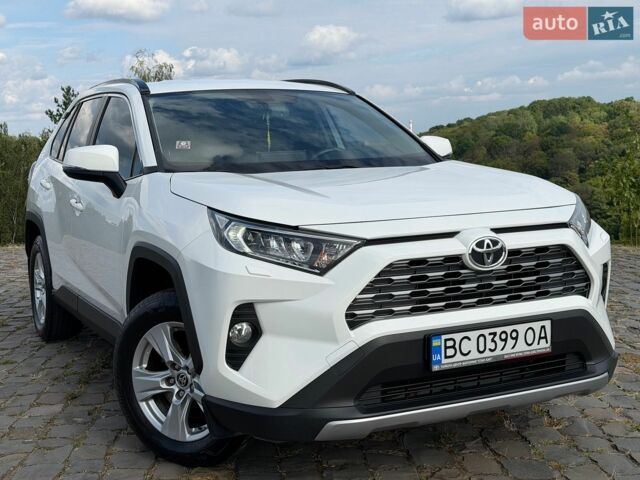 Белый Тойота РАВ 4, объемом двигателя 1.99 л и пробегом 79 тыс. км за 25900 $, фото 1 на Automoto.ua
