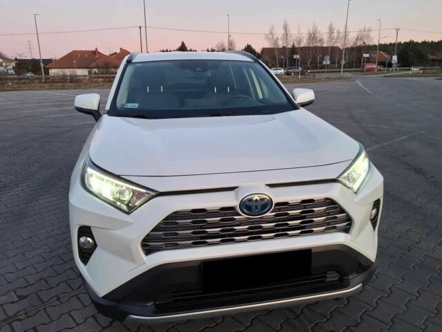 Білий Тойота РАВ 4, об'ємом двигуна 0 л та пробігом 69 тис. км за 15500 $, фото 1 на Automoto.ua