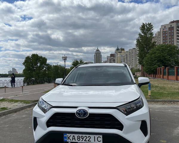 Білий Тойота РАВ 4, об'ємом двигуна 2.5 л та пробігом 70 тис. км за 32900 $, фото 1 на Automoto.ua