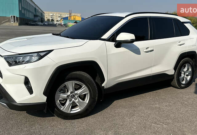Белый Тойота РАВ 4, объемом двигателя 1.99 л и пробегом 104 тыс. км за 27500 $, фото 1 на Automoto.ua