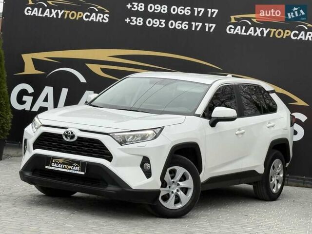 Белый Тойота РАВ 4, объемом двигателя 1.99 л и пробегом 77 тыс. км за 25300 $, фото 1 на Automoto.ua