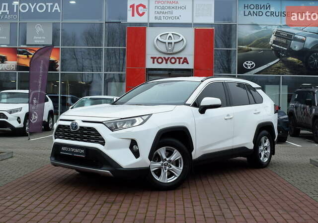 Белый Тойота РАВ 4, объемом двигателя 2.49 л и пробегом 166 тыс. км за 26900 $, фото 1 на Automoto.ua